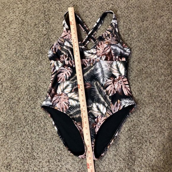 Hurley Swimsuit Womens XL Used Tropical One Piece - Picture 16 of 16